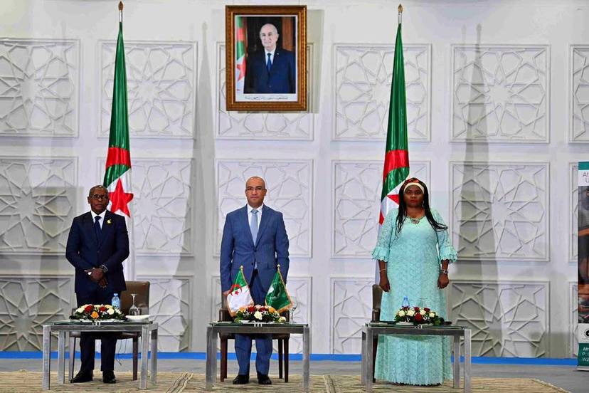 إختتام أشغال الطبعة العاشرة للملتقى المخصص لشهر العفو في إفريقيا، حيث أفضت المناقشات إلى جملة من التوصيات العملية الرامية إلى دعم جهود القارة في مجال السلم والأمن وتجسيد أهداف مبادرة «إسكات البنادق»