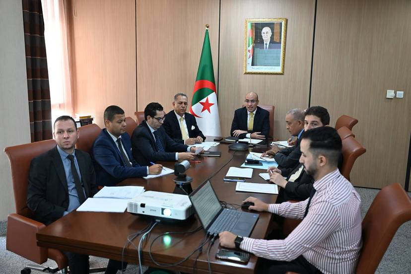 المتابعة الدورية لمخرجات ندوة رؤساء المراكز القنصلية الهادفة الى الارتقاء بمنظومة العمل القنصلي في خدمة الجالية الوطنية بالخارج