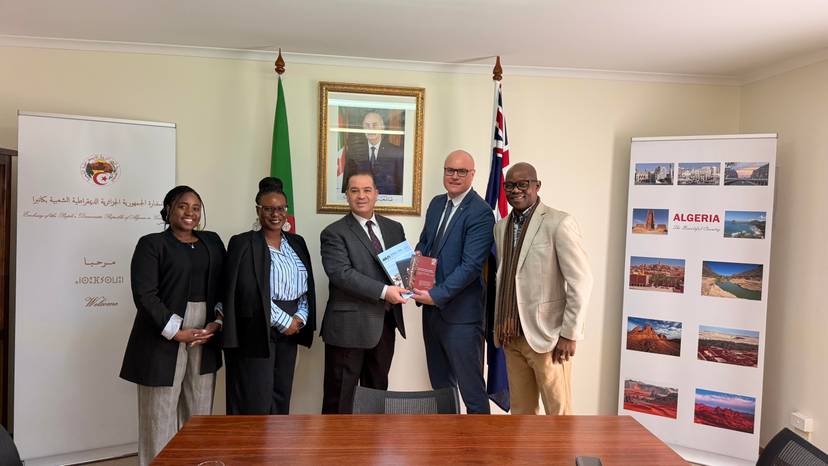 His Excellency, Nafâa MAGHLAOUA has received, today, a delegation of university professors from Curtin University and University of New South Wales at the Algerian Embassy in Canberra.